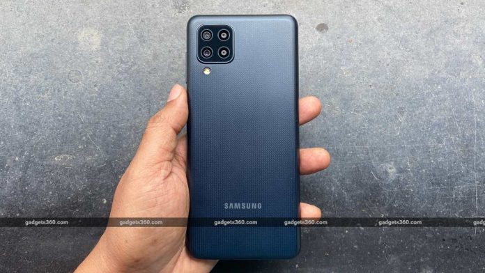 The Best Smartphones You Can Buy Under Rs. 15,000