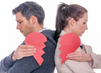 5 signs a relationship can be repaired NZ Relationship Tips: नात्यात वाढलेला दुरावा कमी करायचाय? या 5 खूप महत्त्वाच्या टिप्स