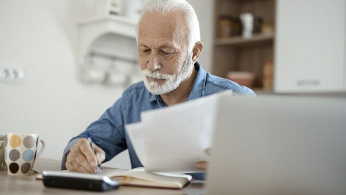 60 years and over: tactics to become an “annuitant” Un capital de 100.000 € permet actuellement de toucher un peu plus de 500 € bruts par mois pendant vingt ans.