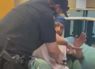 America: Sikh student in custody for wearing a kirpan, university apologizes as dispute escalates, know full story America: Sikh student in custody for wearing a kirpan, university apologizes as dispute escalates, know full story