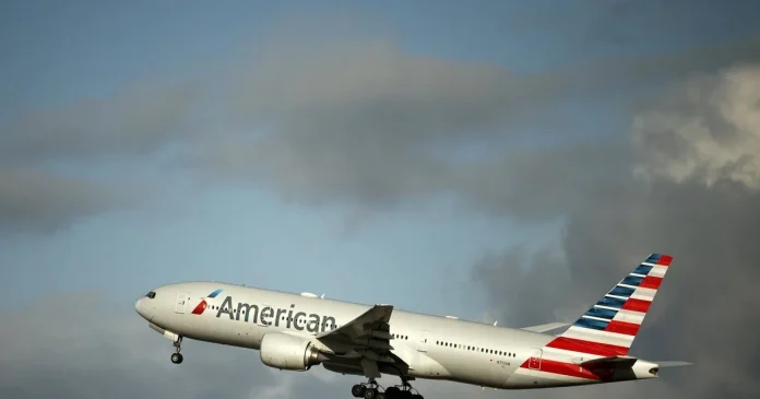 American Airlines computer system hacked, many customers' data stolen

