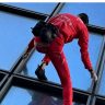 Birthday celebration: 60 years old climbed 48th floor without rope, watch the video of 'Spider-Man' of France