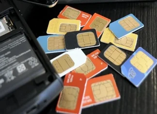 Changes in SIM rules, now the company cannot sell new SIM to customers below 18 years of age Sim Card Rule : सरकारचा सिम कार्डच्या नियमांमध्ये मोठा बदल