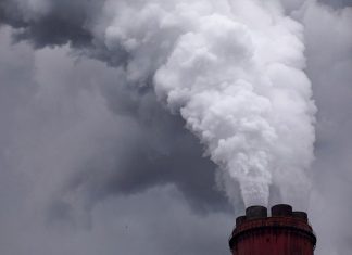 Climate: the decarbonization of the G20 countries is excessively slow Les économies du G20 accusent un très net retard dans la réduction de leurs émissions de carbone. Au point qu'il va désormais leur falloir décupler leurs efforts pour tenir les objectifs de l'accord de Paris sur le climat.