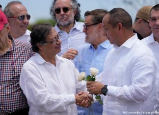 Colombia and Venezuela reopen their borders | Current America | DW Colombia - Venezuela | Reopening of the border for goods traffic