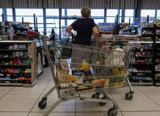 Controlling inflation: how and at what cost? « L'inflation s'installe lorsque se développe une surenchère entre les prix et les salaires, et donc lorsque se déclenche un 'conflit de répartition' ».