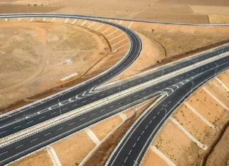 Delhi-Mumbai Expressway Now travel from Delhi to Mumbai is possible in minimum time NZ Delhi-Mumbai Expressway : आता दिल्ली ते मुंबई प्रवास अवघ्या कमीत कमी वेळात शक्य, कसं ते पाहा