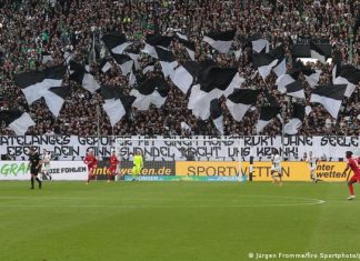 Eberl becomes sports director in Leipzig | Sports | DW The picture shows a banner in the curve of the Mönchengladbach fans in the stadium. It reads: Months of retching with a construct without a soul - Max Eberl, your change of heart is making us sick.