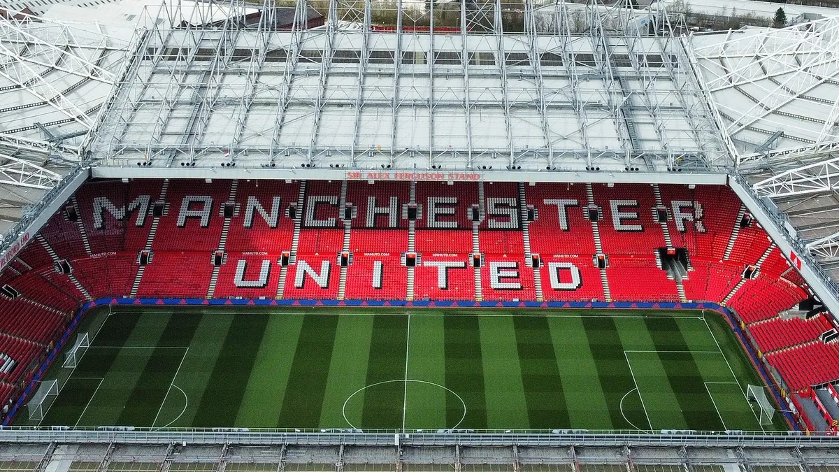 Elon Musk Tweets About Purchasing Manchester United Football Club, Later Calls It a Joke