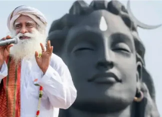 FIR against Himanta Sarma and Sadhguru ABN in Kaziranga Night Safari सद्गुरू वासुदेव आणि मुख्यमंत्र्यांना 'ती' चूक भोवली; गुन्हा दाखल झाल्यानंतर अटकेची मागणी