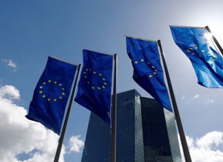 Fixed income markets remain under pressure following the intervention of the Bank of England La Banque centrale européenne a réaffirmé que son objectif principal était le respect de son mandat, c'est-à-dire le retour de l'inflation vers son objectif de 2 %.
