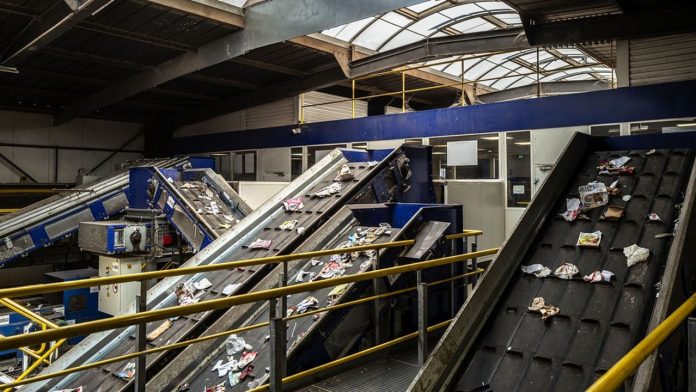 Chaque habitant en est encore à produire 583 kg de déchets par an, alors que dans huit ans il ne lui faudra pas rejeter plus de 500 kg.