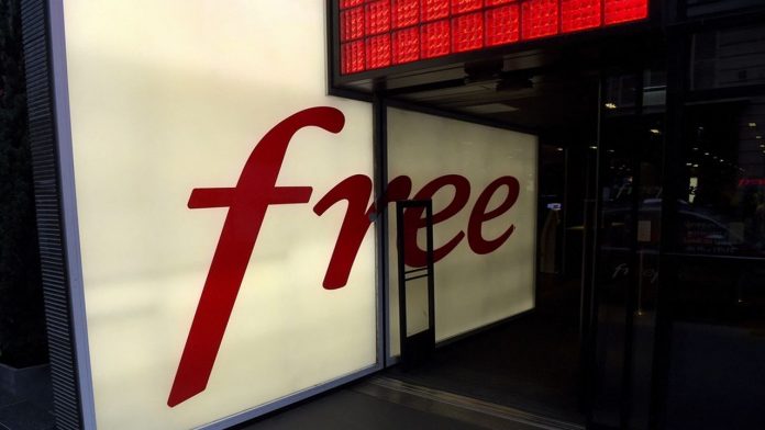 Free and Orange: two different strategies in financial services Orange s'était lancé dans les services financiers en grande pompe. Le projet avait été présenté par Stéphane Richard lui-même.