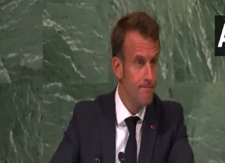 French President signs PM Modi’s speech at United Nations French President signs PM Modi's speech at United Nations