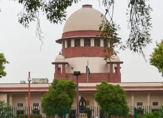 Hearing of EWS on 10 percent reservation for economically backward classes, the entire bench decided to reserve the decision Hearing of EWS on 10 percent reservation for economically backward classes, the entire bench decided to reserve the decision