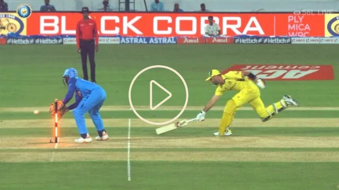 ...अन् कार्तिकच्या आला जीवात जीव! हाताने बेल्स पाडूनही धोकादायक मॅक्सवेल आऊट? पाहा व्हिडीओ