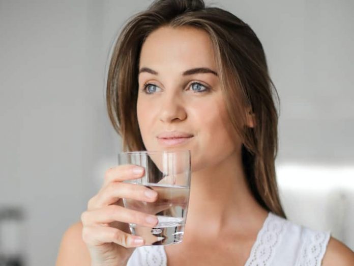 Know the health benefits of salt water here

