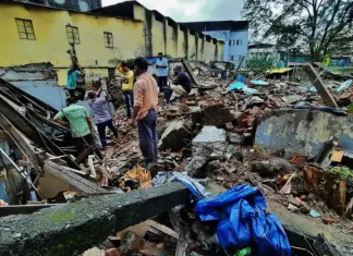 Maharashtra Bhiwandi english News The wall of a dangerous building collapsed in Bhiwandi, 3 injured including three children, one seriously Maharashtra Bhiwandi Marathi News The wall of a dangerous building collapsed in Bhiwandi, 3 injured including three children, one seriously