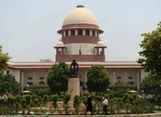 Maharashtra Political Crisis Supreme Court to hear Shiv Sena vs Shinde Group petition after lunch time, know what happened in court Maharashtra Political Crisis Supreme Court to hear Shiv Sena vs Shinde Group petition after lunch time, know what happened in court