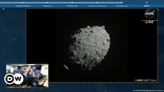 NASA probe crashes into asteroids | Current World | DW NASA probe crashes into asteroids | Current World | DW
