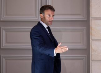 Pension reform: Emmanuel Macron does not rule out a dissolution in the event of censorship in the Assembly Réélu en avril dernier, Emmanuel Macron avait inclus le sujet controversé de la réforme des retraites dans son programme de campagne.