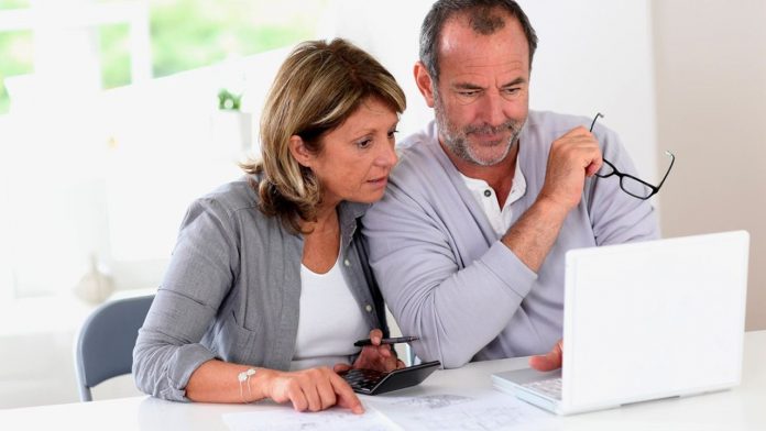 Les assurés âgés de 55 à 57 ans auront accès en priorité au nouvel outil permettant de compléter en ligne son relevé de carrière.