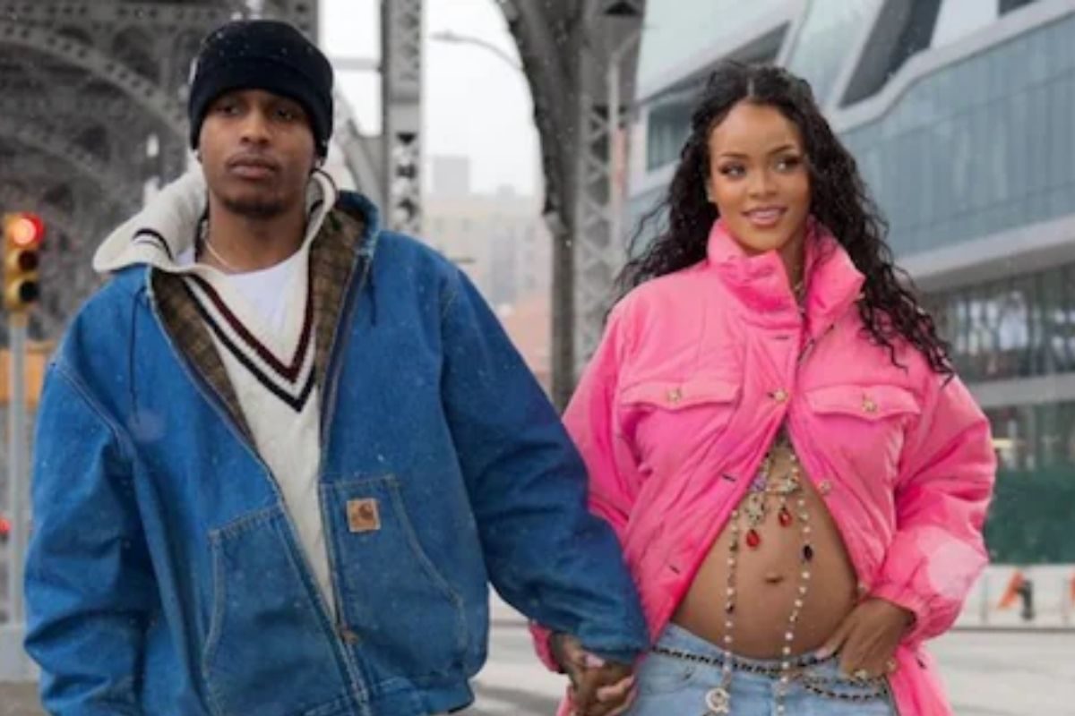 Rihanna gives birth to son, mother of child without boyfriend rapper Rocky
