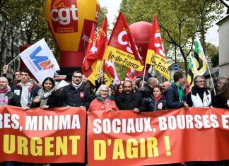Salaries, pensions: the CGT struggles to mobilize in the street Le secrétaire général de la CGT, Philippe Martinez, lors de la manifestation parisienne.