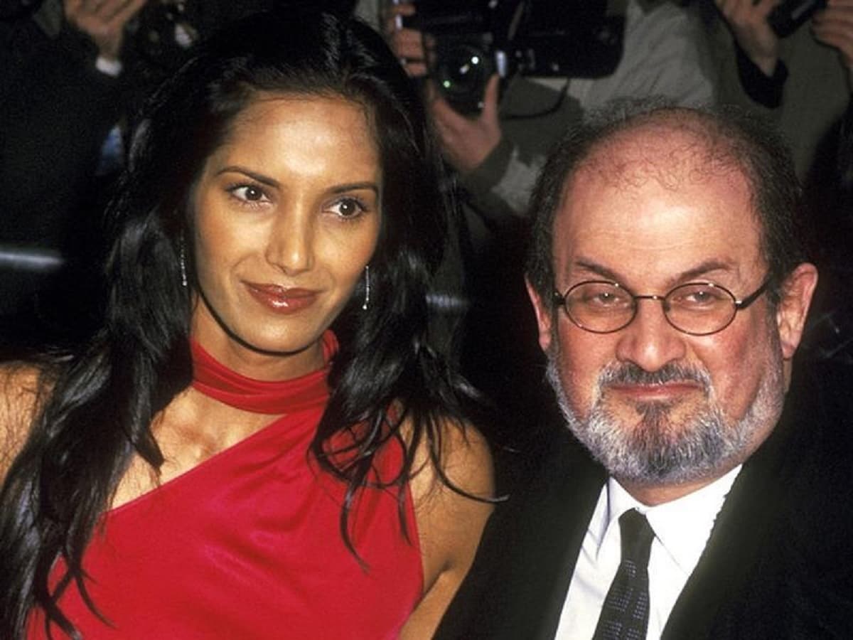 Salman Rushdie on ventilator after surgery, lost one eye, knife in liver, damaged

