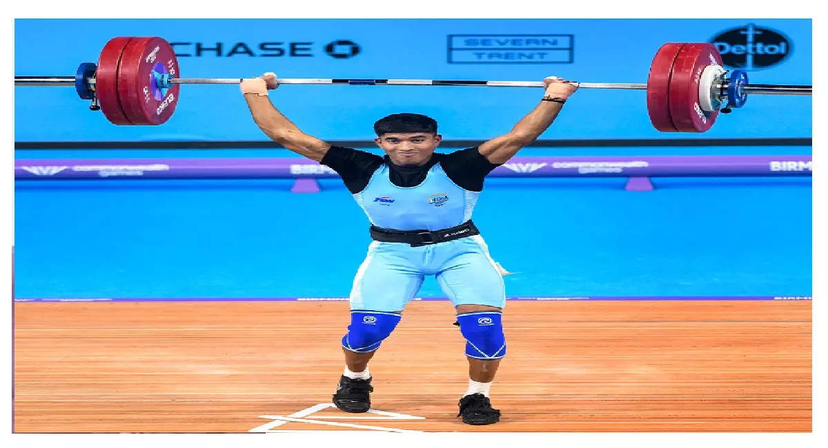 Sanket Mahadev Sargar, father's leaf tapri, eighteen world poverty at home, India's 'silver', Panvalya's son silver medal - Commonwealth Games 2022 Birmingham Indian weightlifter Maharashtra Sangli Sanket Mahadev Sargar won silver medal
