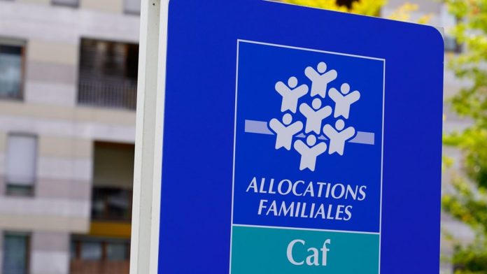 La mise en place de la « contemporanéisation » des ressources pour le calcul des aides en 2021 a entraîné une forte diminution du nombre d'allocataires d'aides au logement.