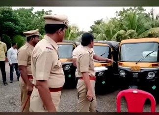 Solapur crime news Big success for MIDC police in Solapur, 16 stolen rickshaws recovered from Karnataka Solapur crime news Big success for MIDC police in Solapur, 16 stolen rickshaws recovered from Karnataka