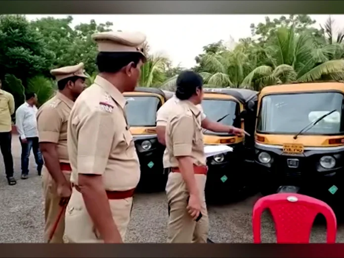 Solapur crime news Big success for MIDC police in Solapur, 16 stolen rickshaws recovered from Karnataka

