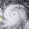 Super Typhoon Hinamanor Strong storm 'Hinamanor' threatens Japan