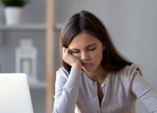 The mysteries of narcolepsy revealed La narcolepsie est un trouble rare du sommeil, marqué par une grande somnolence pendant la journée et une difficulté à rester éveillé.