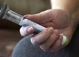 The shortage of medicines is getting worse Vendredi, l'Agence nationale de sécurité du médicament (ANSM) a alerté sur la pénurie d'une classe de traitements du diabète de type 2 (lié à l'obésité), représentée en France par deux médicaments : le Trulicity de l'Américain Eli Lilly, très utilisé, et l'Ozempic du spécialiste danois du diabète Novo Nordisk.