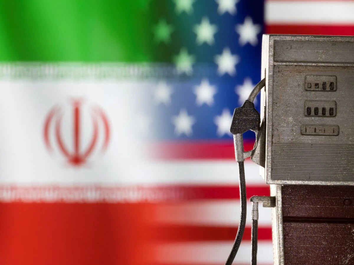 US imposes sanctions on Chinese and UAE companies on petroleum trade with Iran
