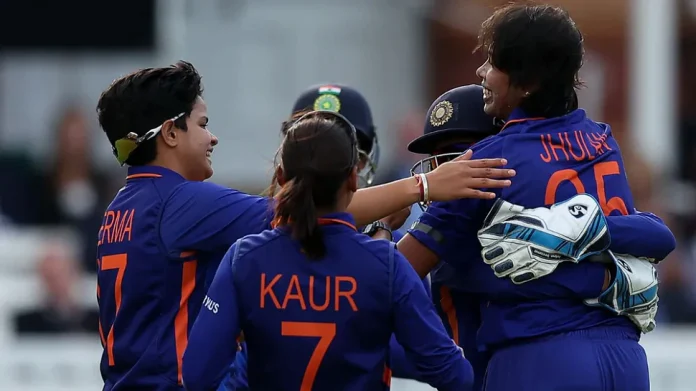 England Women vs India Women, 3rd ODI : टीम इंडियाचा 16 धावांनी विजय, इंग्लंडला क्लिन स्वीप