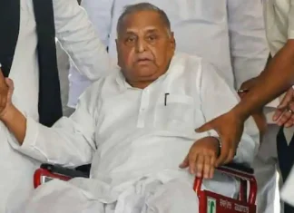 After Mulayam Singh Yadav’s health deteriorated, he was shifted to the ICU of Medanta Hospital, Gurugram. After Mulayam Singh Yadav's health deteriorated, he was shifted to the ICU of Medanta Hospital, Gurugram.