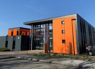 Angevin Softec joins the Revue Fiduciary group Softec est spécialisée depuis 1989 dans la formation aux métiers de la comptabilité, de la paie ou encore des ressources humaines.