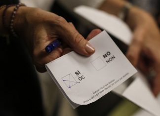 Bitter anniversary for Catalan separatists Le 1er octobre 2017, près de 2,3 millions de personnes votait en Catalogne lors du référendum sur la sécession de la région, marqué par les charges policières