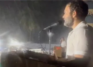 Congress leader Rahul Gandhi rally amid heavy rain Congress leader Rahul Gandhi rally amid heavy rain