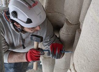 How the City of Paris is restoring its churches 10 millions d'euros de travaux auront été nécessaires pour nettoyer les dégâts occasionnés par la pollution et les intempéries.