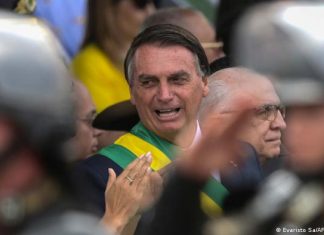 Lula da Silva set for historic comeback in Brazil | America – The Latest News and Information | DW President Jair Bolsonaro