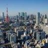 Le monde des affaires japonais suit avec appréhension la chute inexorable du yen malgré l'intervention de la Banque du Japon en septembre.