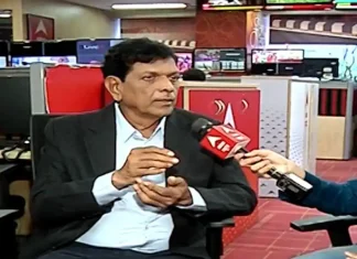 News Anchor to Bigg Boss, the real face behind the voice of Bigg Boss on ABP Majha’s exclusive report News Anchor to Bigg Boss, the real face behind the voice of Bigg Boss on ABP Majha's exclusive report