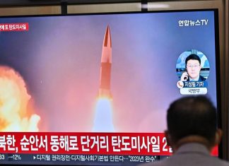 North Korean military fires ballistic missile over Japan Le lancement d'un nouveau missile par la Corée du Nord a té qualifié d'« acte barbare » par le Japon.