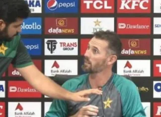 Pakistan vs England Pak bowling coach Shaun Tait publicly mocks Pakistan team ABN Video : "जेव्हा आम्ही हरतो तेव्हा मलाच..."; पाकिस्तानच्या प्रक्षिकाने उडवली संघाची खिल्ली
