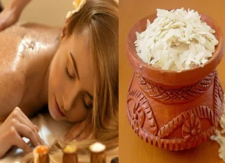 Skin Benefits Poha Flaked Rice That Can Instantly Increase Your Skin Glow, Forget Any Cream नाश्त्याला वापरतो त्या पोह्यांपासून आपण करू शकतो त्वचेचं संरक्षण; कसं? एकदा जाणून घ्याच