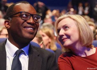 UK government reverses top tax rate | Current Europe | DW Kwarteng and Truss